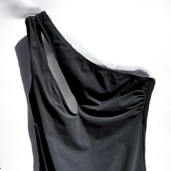 🌻Shan "Jessie" Black One-Shoulder One-Piece Swimsuit Size 8 Excellent Condition - Picture 3 of 10